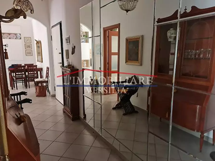 Immagine 3 di Appartamento in vendita  a Carrara