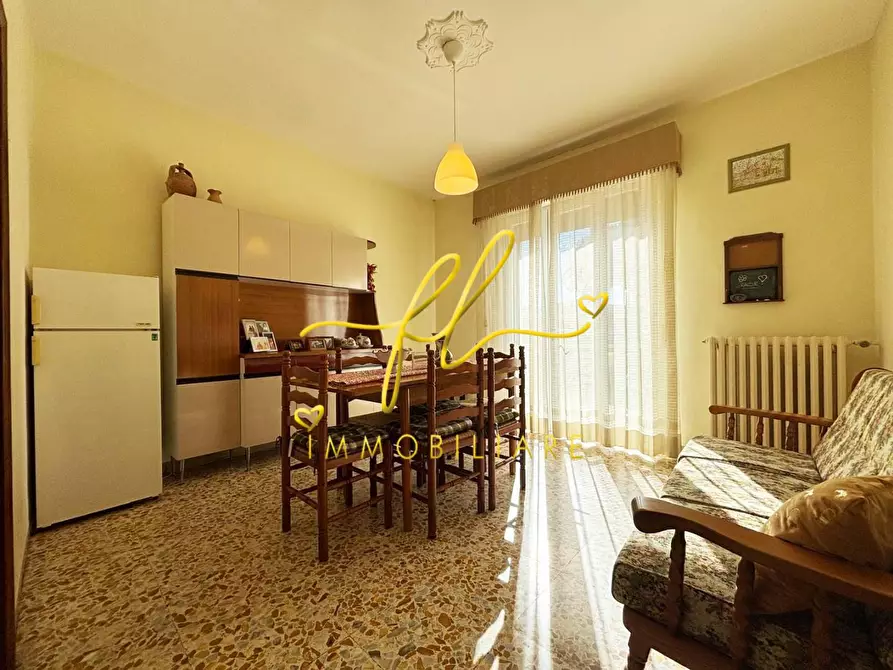 Immagine 14 di Appartamento in vendita  a Cecina