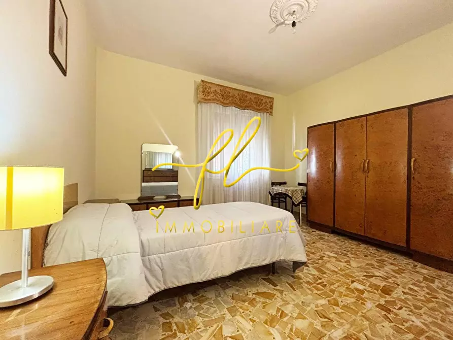 Immagine 16 di Appartamento in vendita  a Cecina