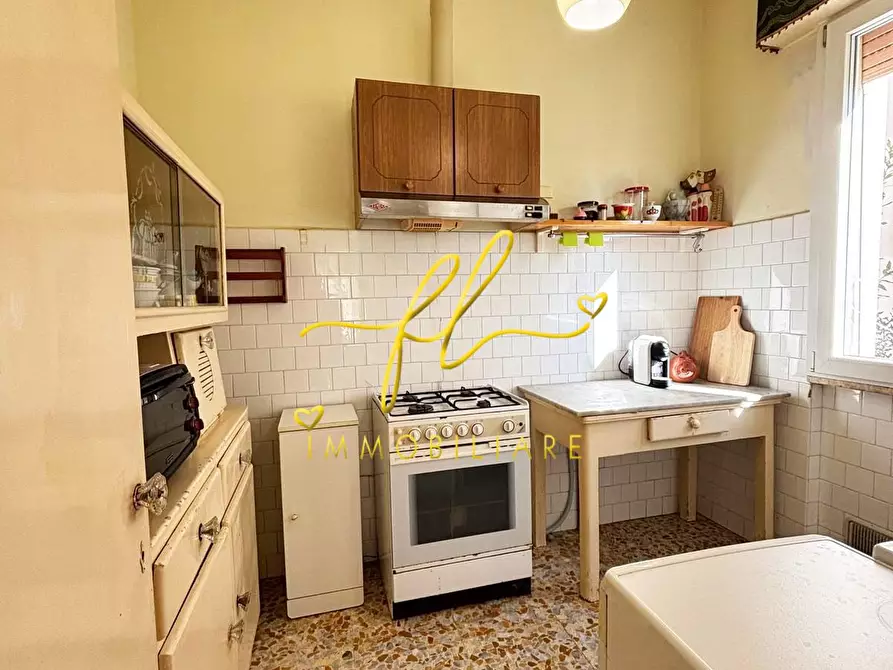 Immagine 6 di Appartamento in vendita  a Cecina