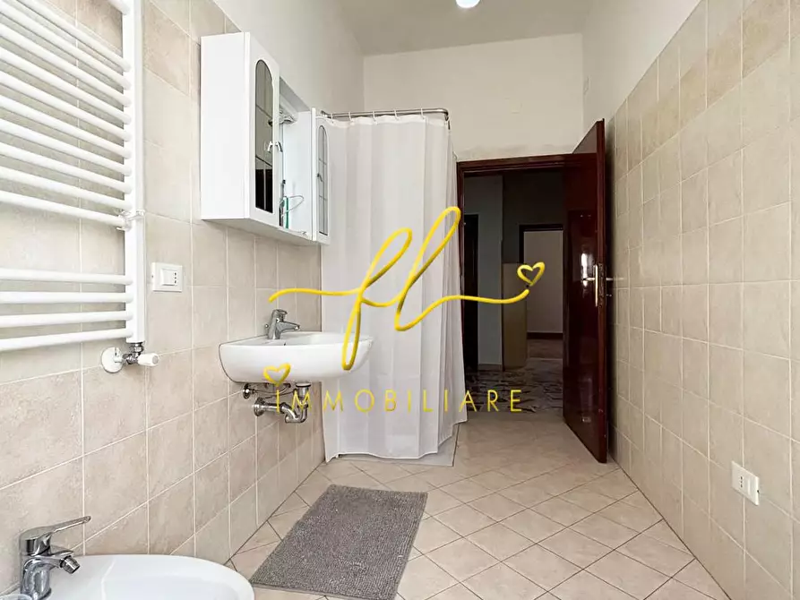 Immagine 24 di Appartamento in vendita  a Cecina