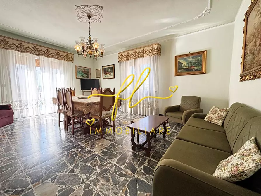 Immagine 1 di Appartamento in vendita  a Cecina