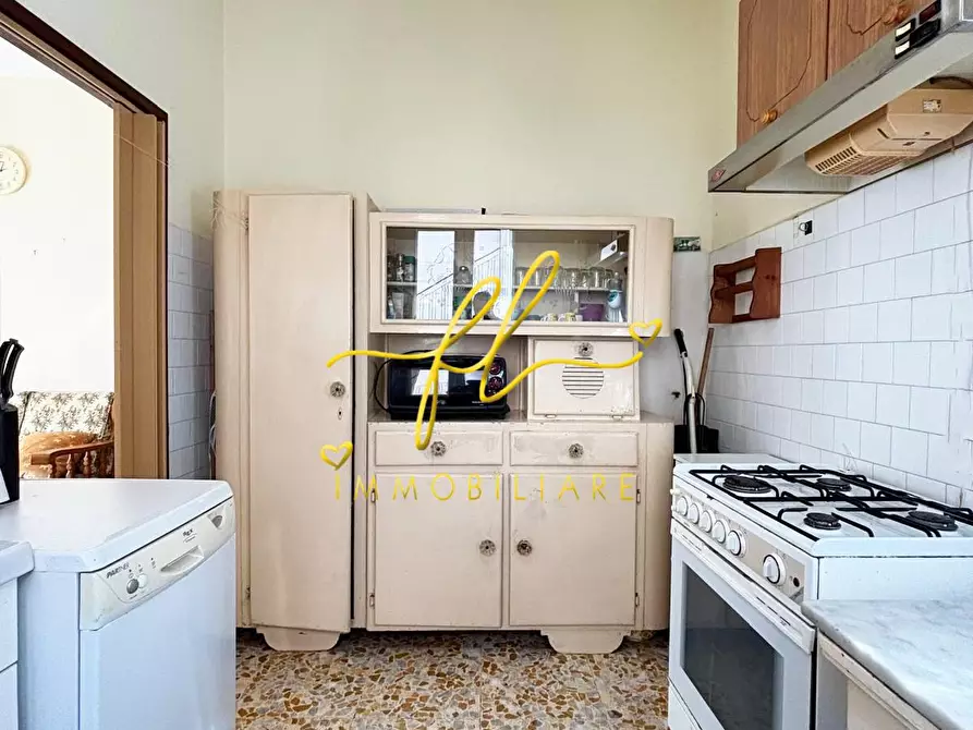 Immagine 12 di Appartamento in vendita  a Cecina