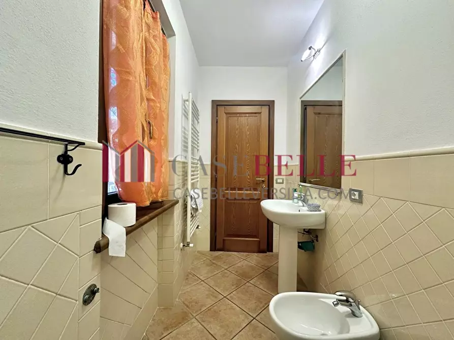 Immagine 21 di Casa bifamiliare in vendita  a Pietrasanta