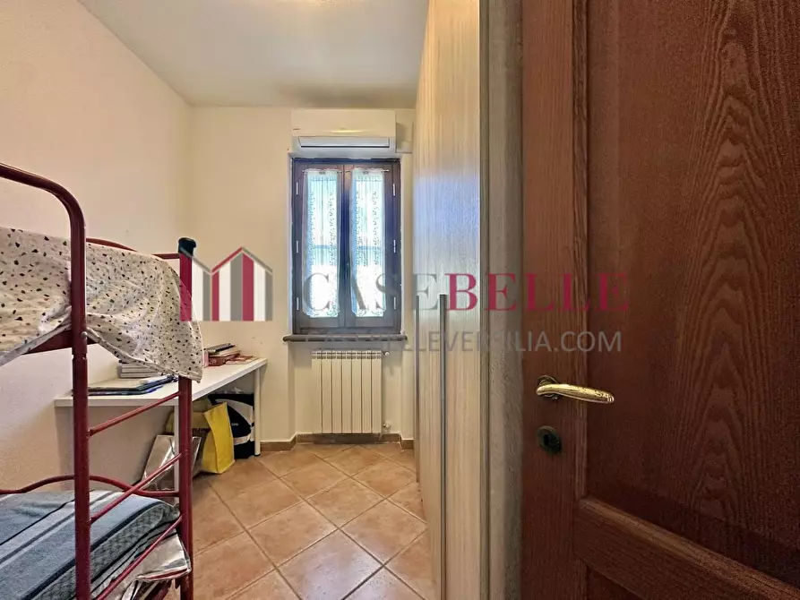 Immagine 27 di Casa bifamiliare in vendita  a Pietrasanta