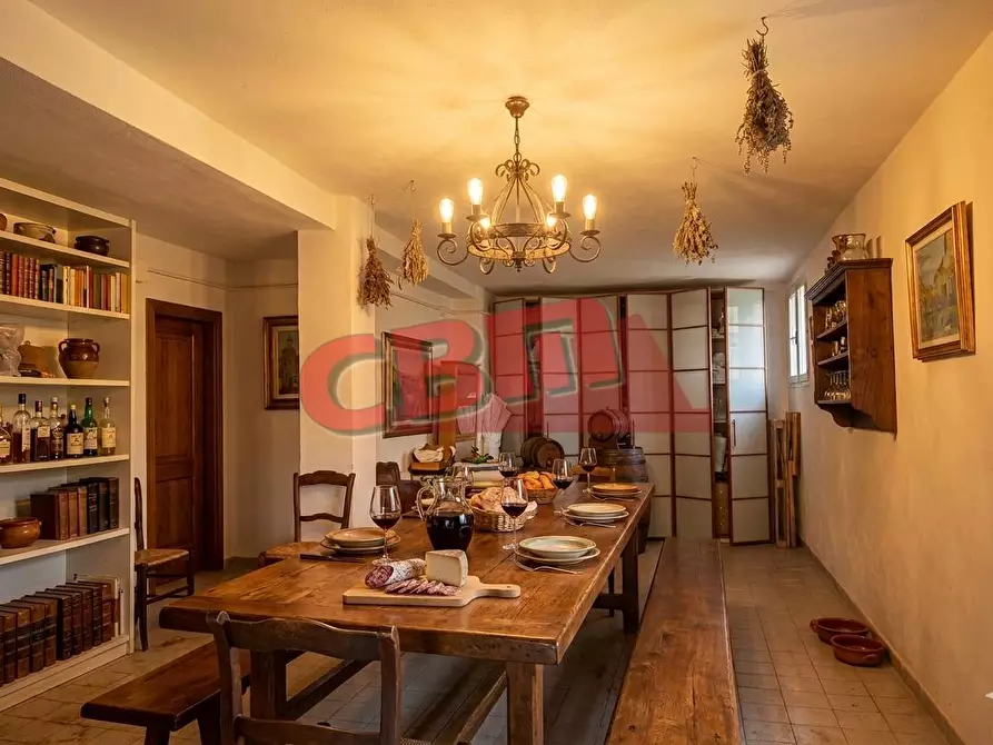 Immagine 38 di Villa in vendita  a Livorno