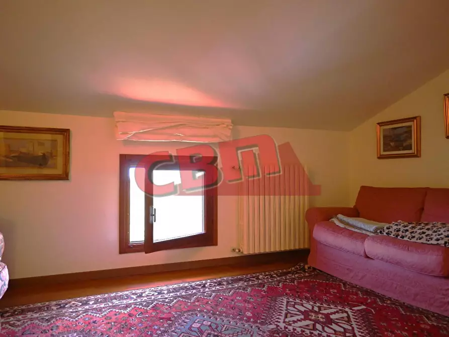 Immagine 31 di Villa in vendita  a Livorno