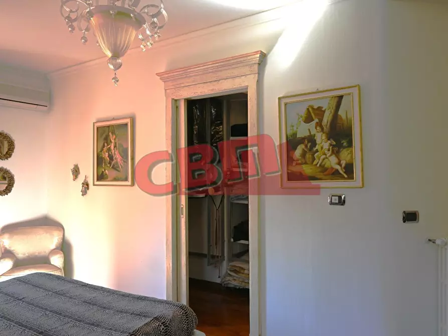 Immagine 23 di Villa in vendita  a Livorno