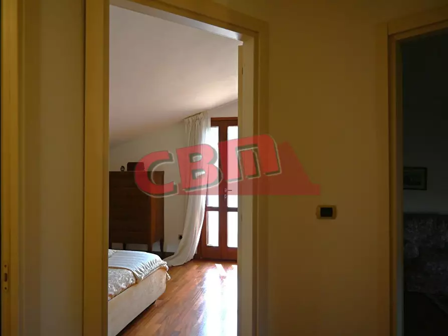 Immagine 34 di Villa in vendita  a Livorno