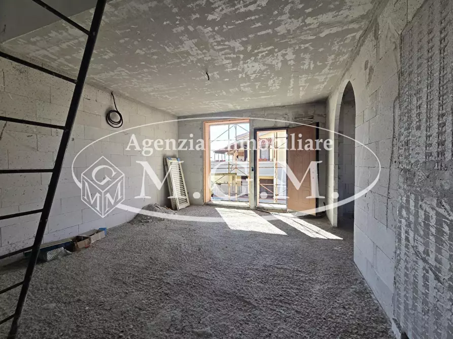 Immagine 6 di Villetta a schiera in vendita  a Santa Maria A Monte