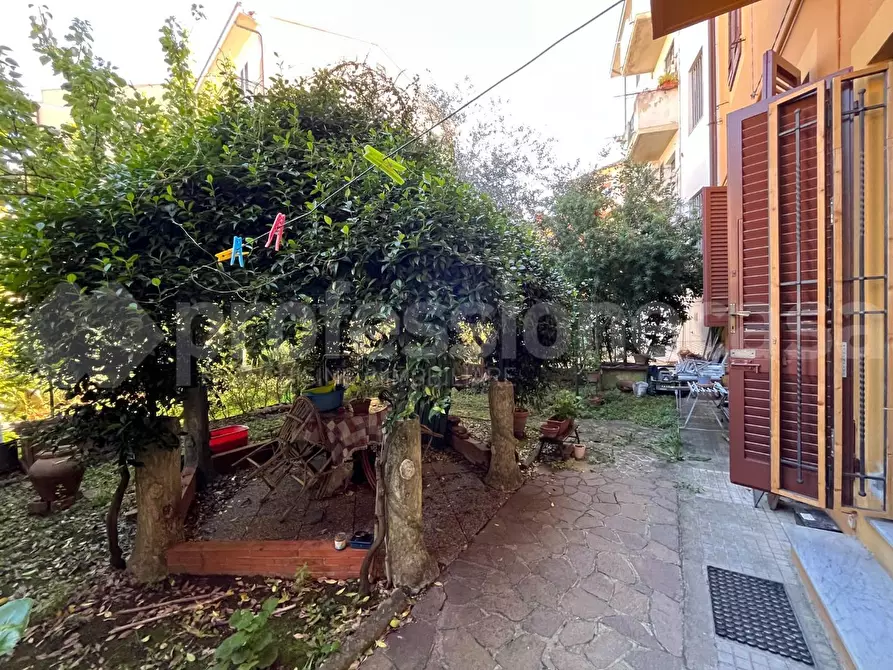 Immagine 12 di Appartamento in vendita  a Pisa