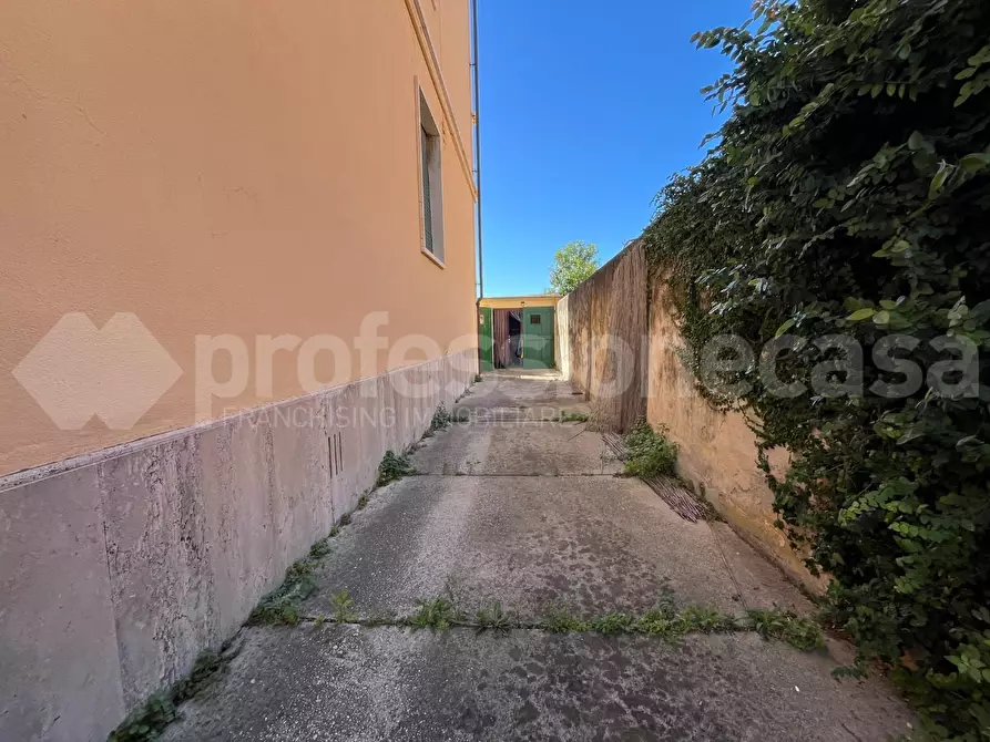 Immagine 30 di Appartamento in vendita  a Pisa