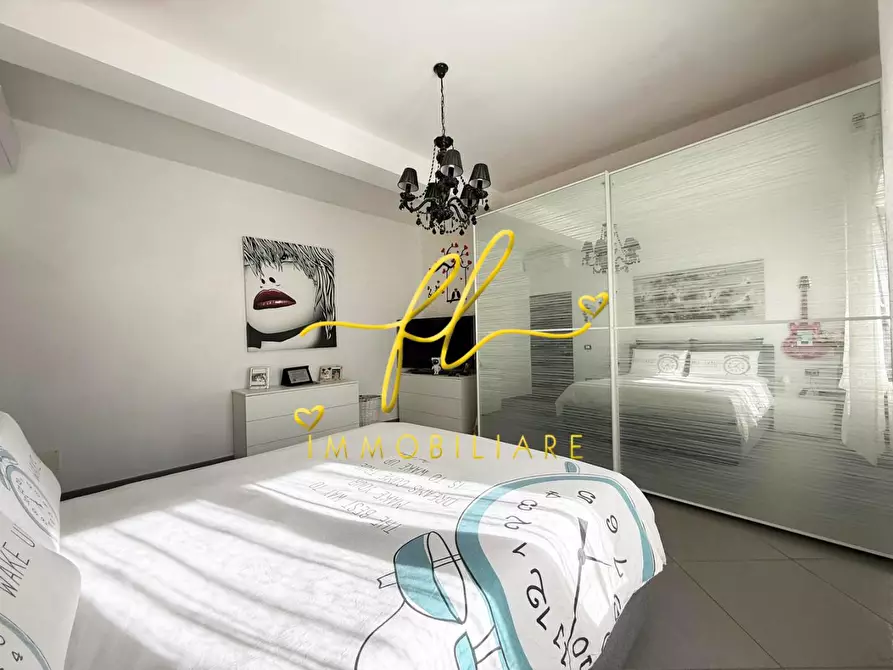 Immagine 14 di Appartamento in vendita  a Cecina