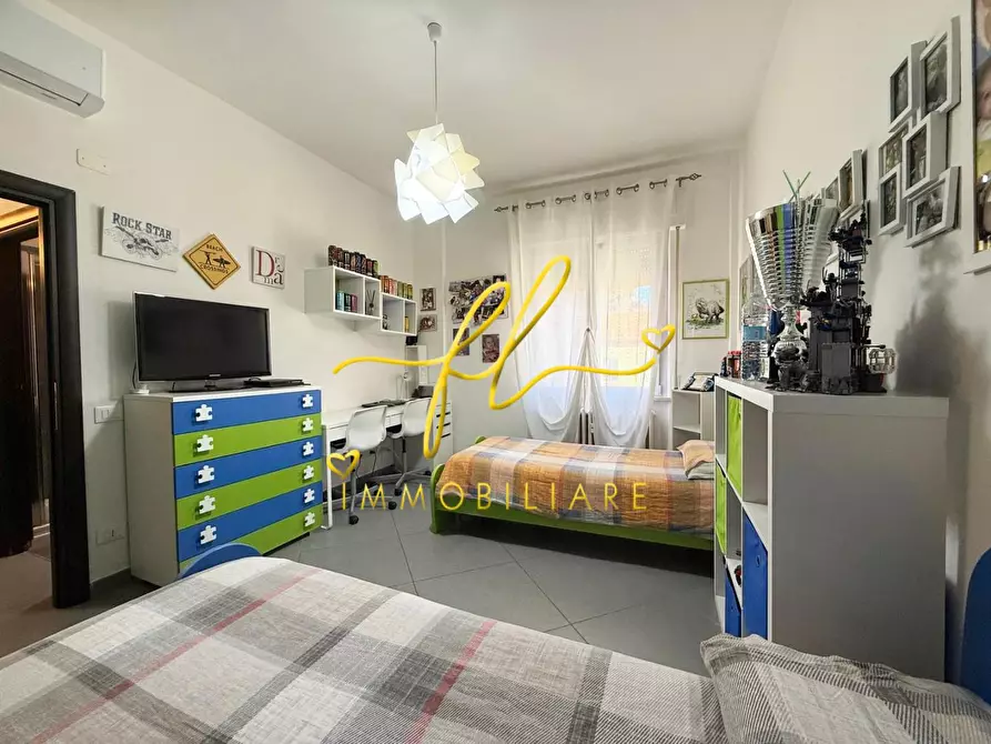 Immagine 19 di Appartamento in vendita  a Cecina