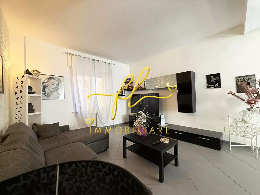 Immagine 3 di Appartamento in vendita  a Cecina