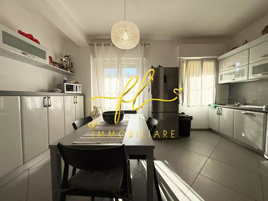 Immagine 6 di Appartamento in vendita  a Cecina