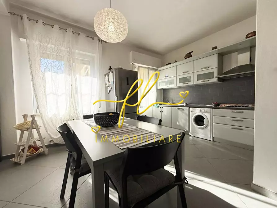 Immagine 8 di Appartamento in vendita  a Cecina