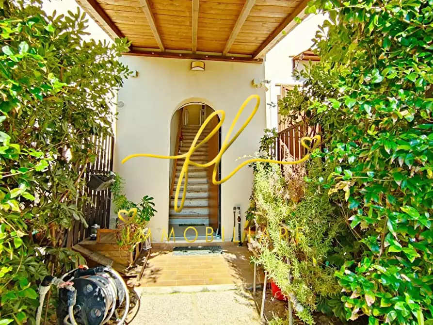 Immagine 2 di Terratetto in vendita  a Piombino