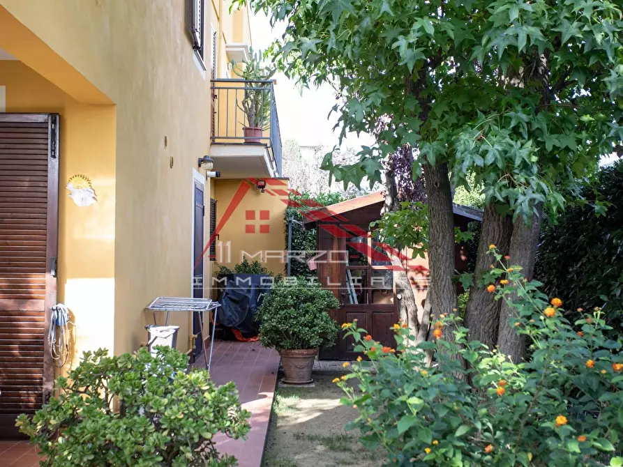 Immagine 31 di Casa bifamiliare in vendita  a San Giuliano Terme