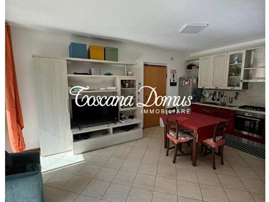 Immagine 1 di Appartamento in vendita  a Siena