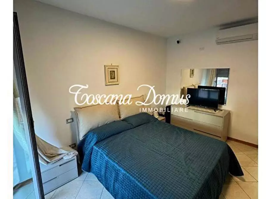 Immagine 11 di Appartamento in vendita  a Siena