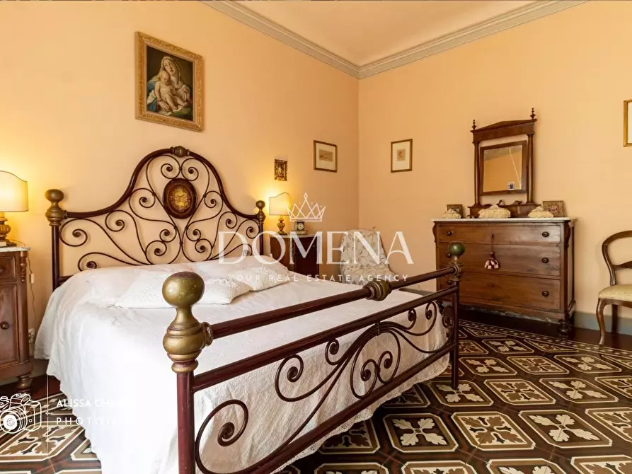 Immagine 34 di Appartamento in vendita  a Siena