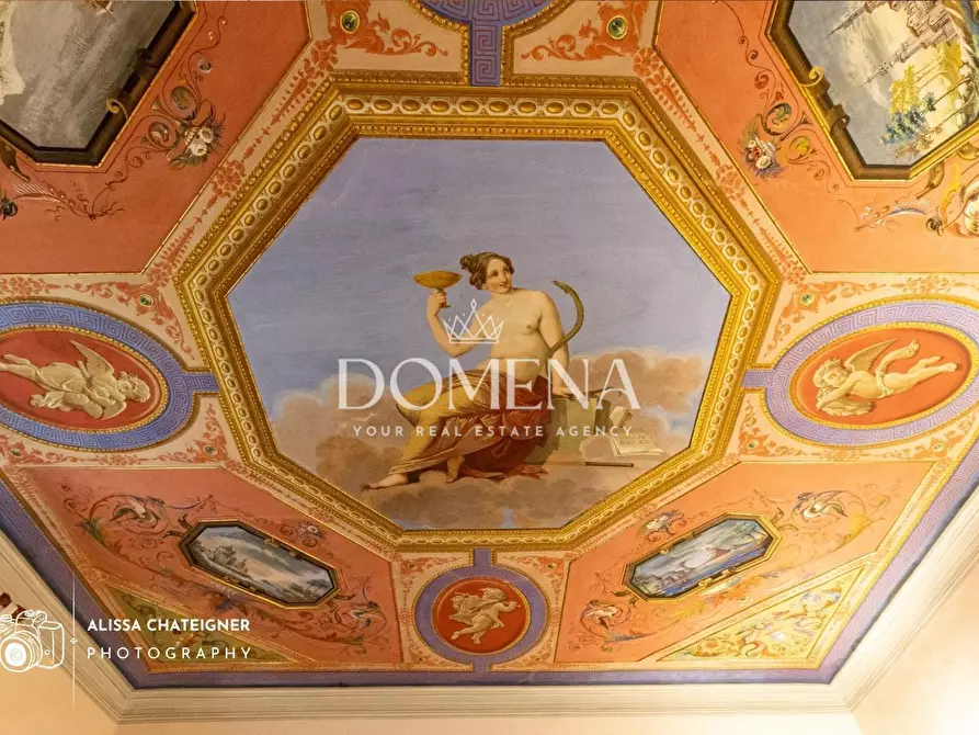 Immagine 15 di Appartamento in vendita  a Siena