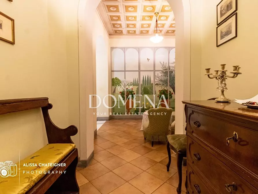 Immagine 2 di Appartamento in vendita  a Siena