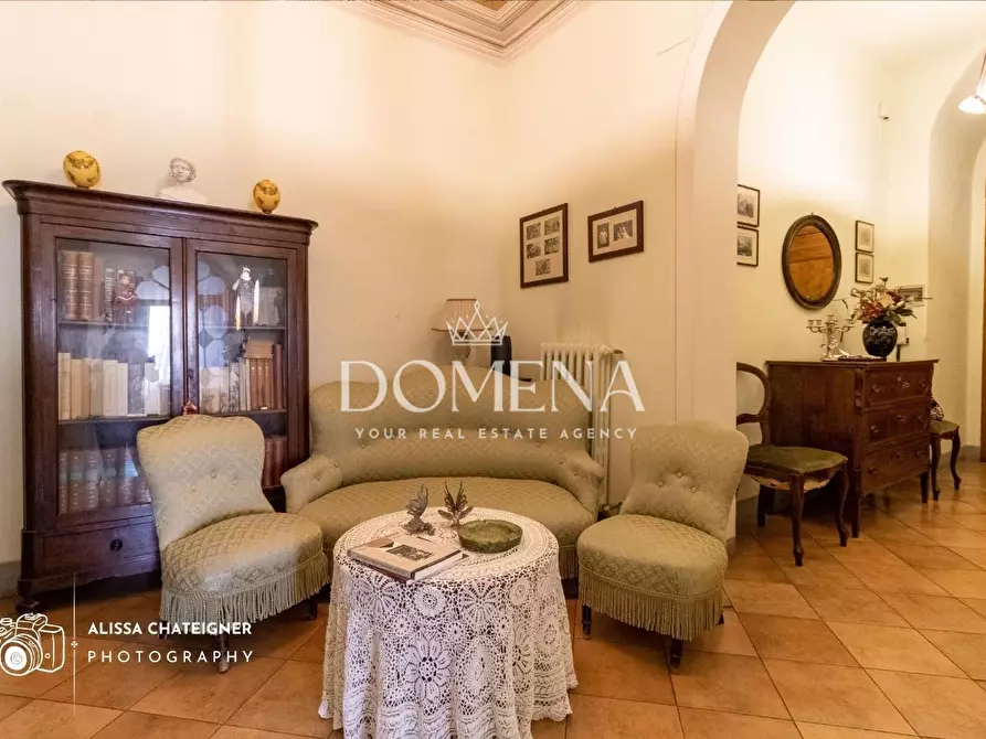 Immagine 4 di Appartamento in vendita  a Siena