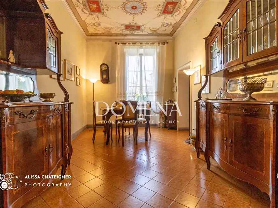 Immagine 1 di Appartamento in vendita  a Siena