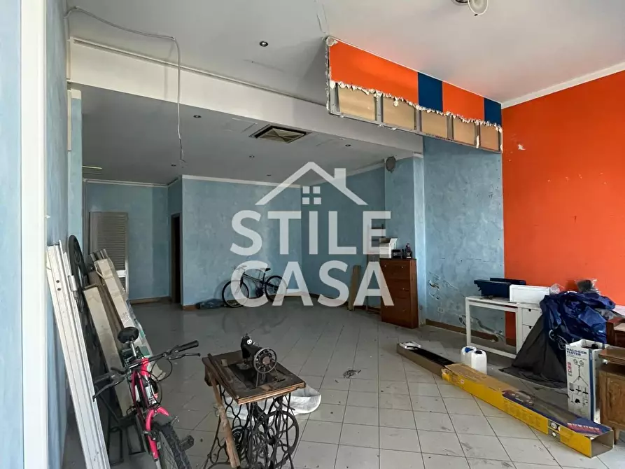 Immagine 1 di Locale commerciale in vendita  a Altopascio