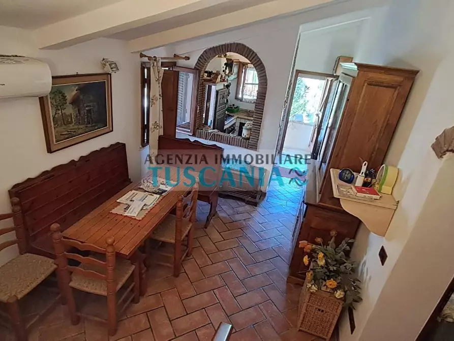Immagine 1 di Appartamento in vendita  a Cecina