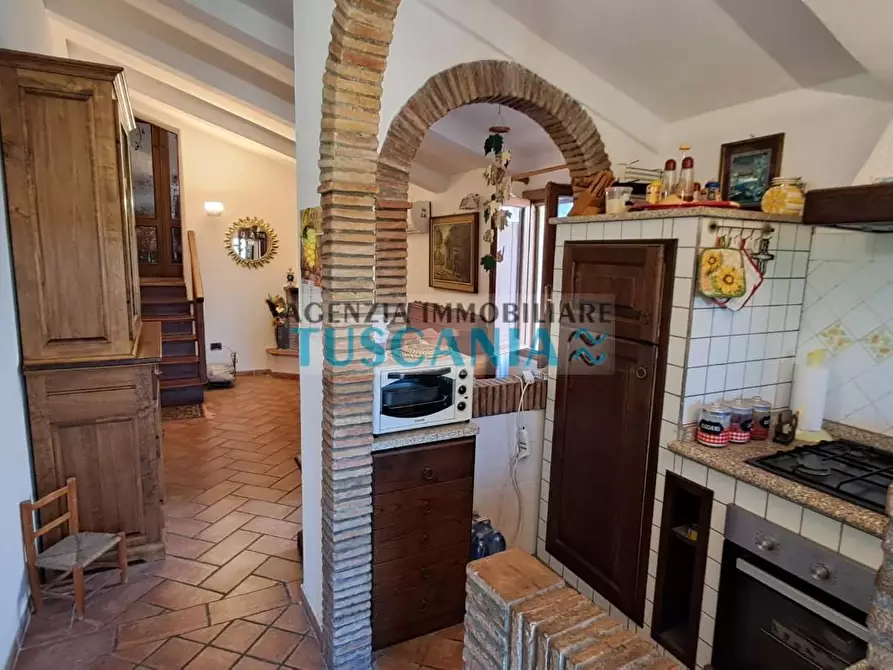 Immagine 3 di Appartamento in vendita  a Cecina