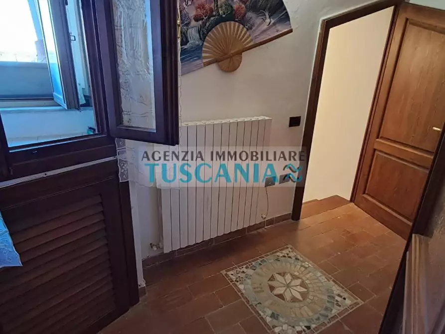 Immagine 10 di Appartamento in vendita  a Cecina