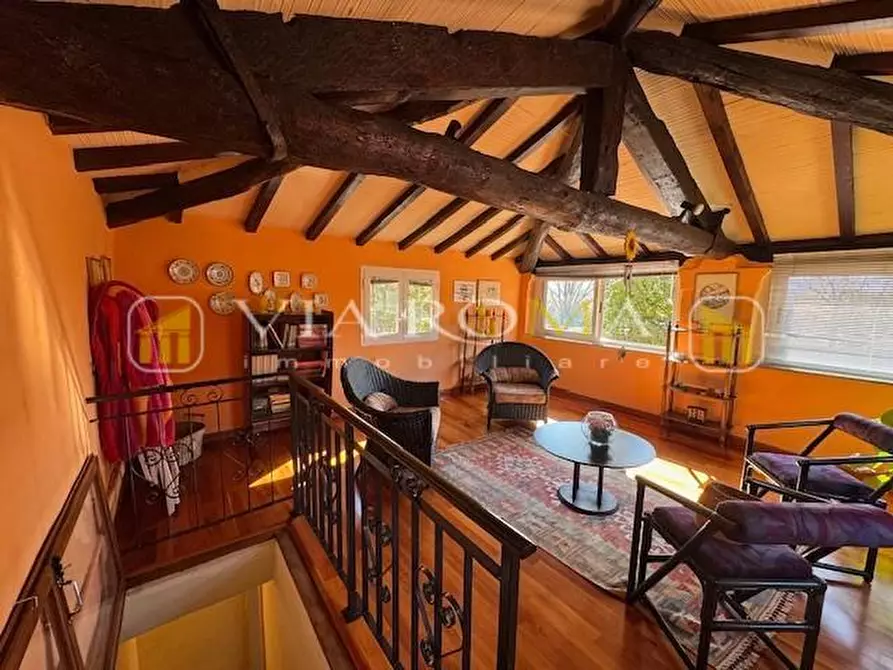 Immagine 14 di Appartamento in vendita  a Lucca