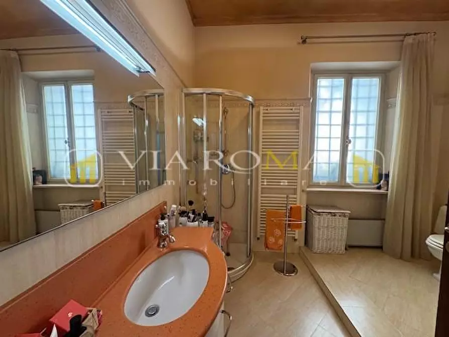 Immagine 9 di Appartamento in vendita  a Lucca