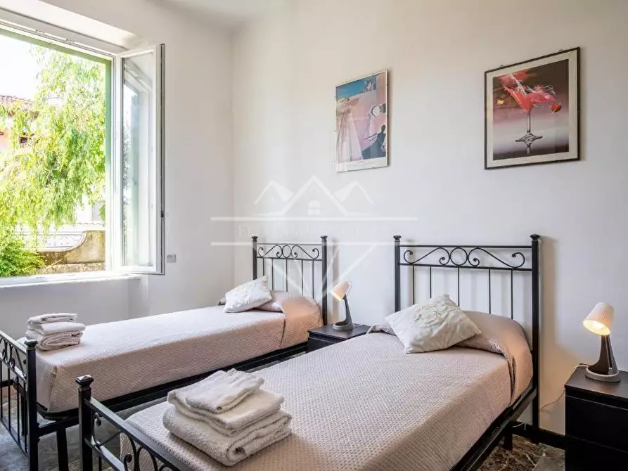 Immagine 10 di Casa indipendente in vendita  a Carrara