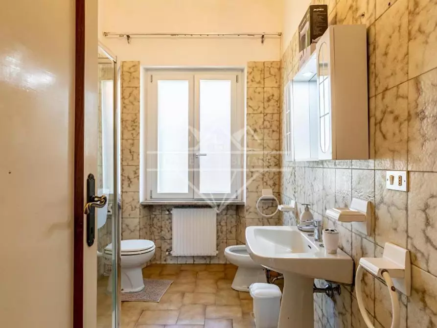 Immagine 12 di Casa indipendente in vendita  a Carrara