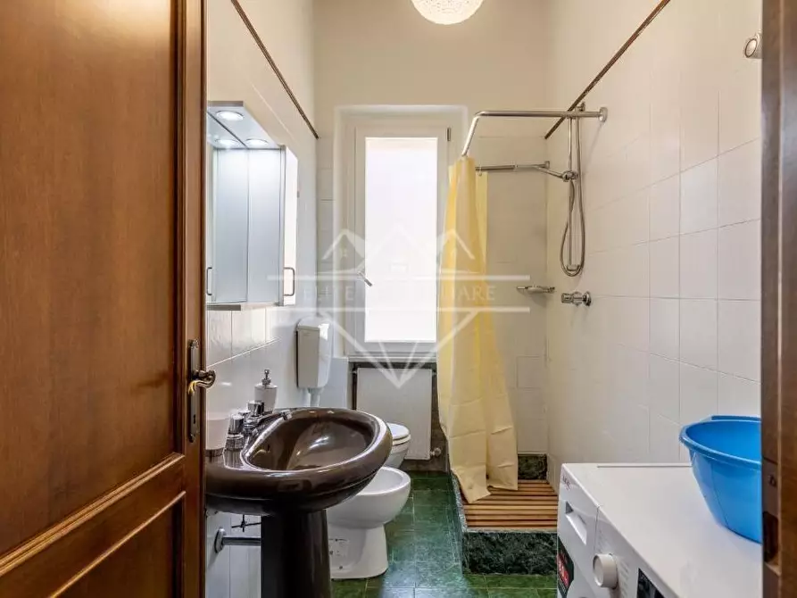 Immagine 11 di Casa indipendente in vendita  a Carrara