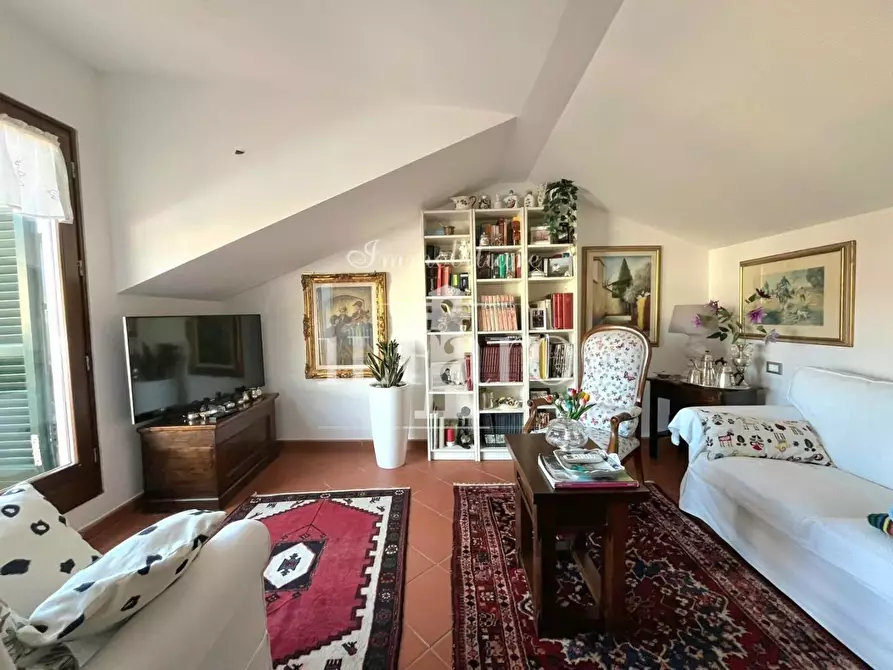 Immagine 13 di Appartamento in vendita  a Signa