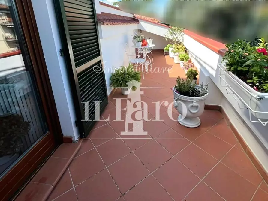 Immagine 14 di Appartamento in vendita  a Signa