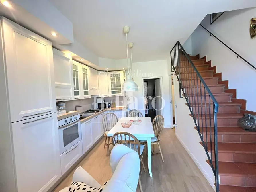 Immagine 1 di Appartamento in vendita  a Signa