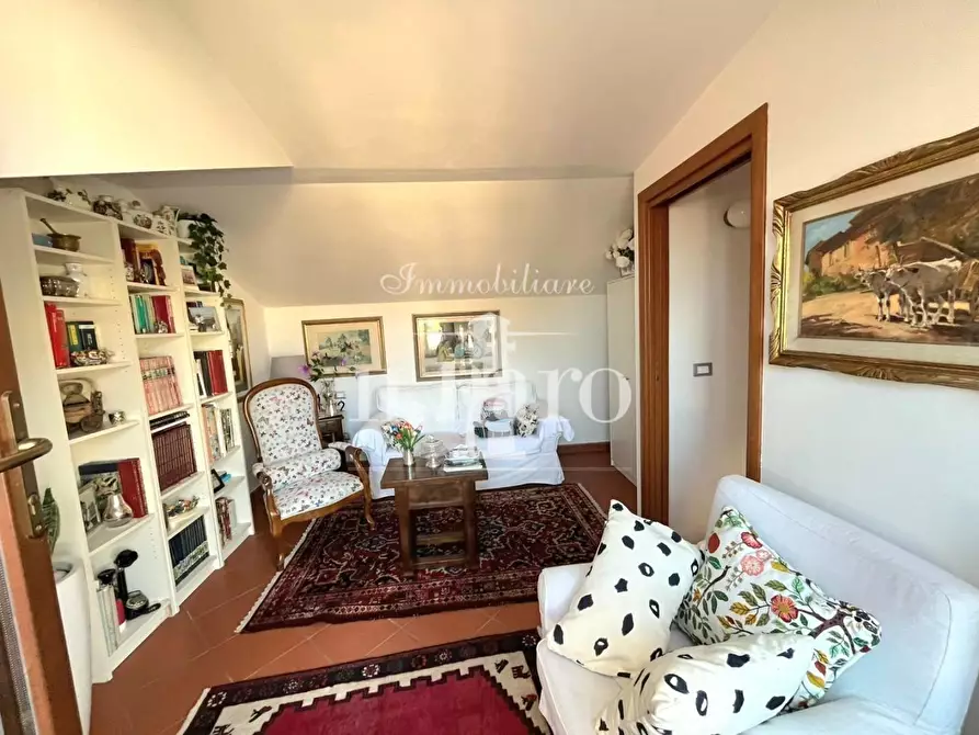 Immagine 12 di Appartamento in vendita  a Signa