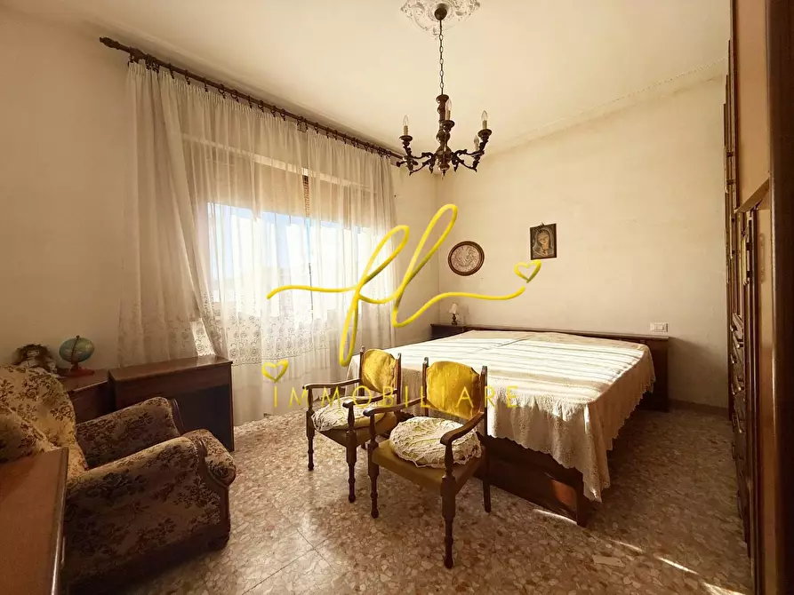 Immagine 14 di Villa in vendita  a Cecina