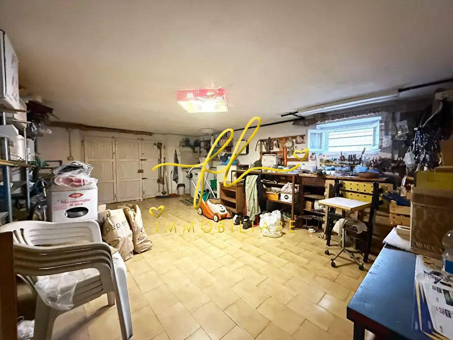 Immagine 28 di Villa in vendita  a Cecina