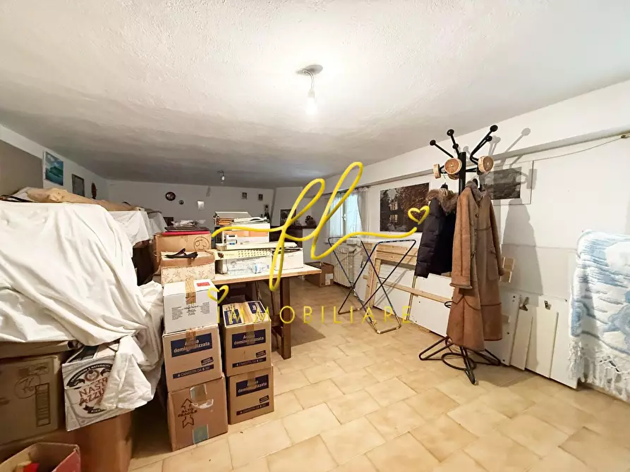 Immagine 27 di Villa in vendita  a Cecina