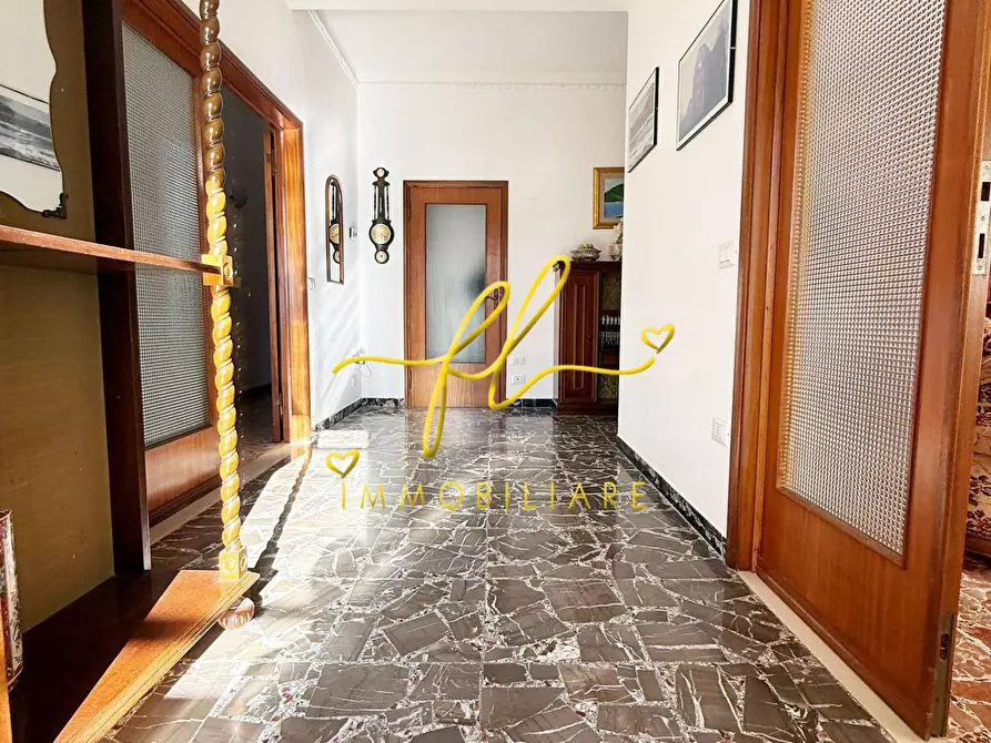 Immagine 13 di Villa in vendita  a Cecina