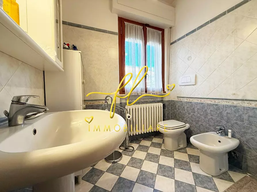 Immagine 16 di Villa in vendita  a Cecina