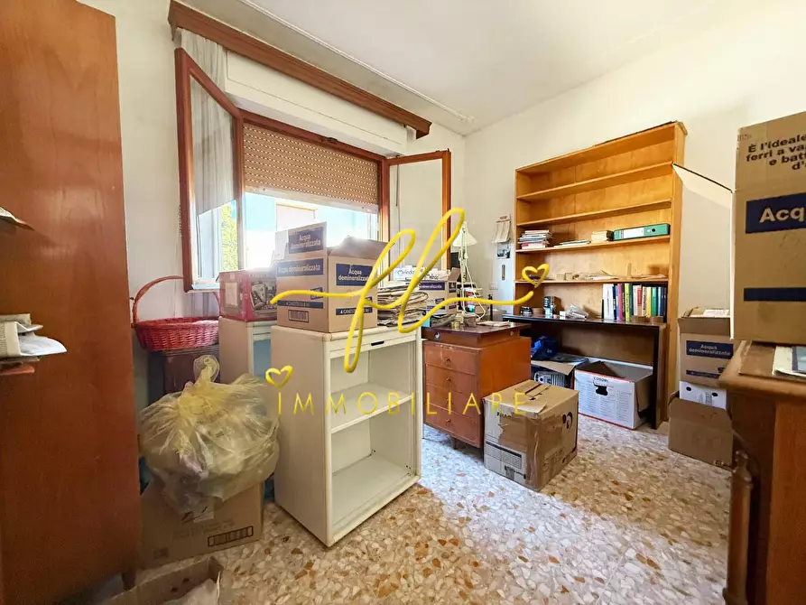 Immagine 19 di Villa in vendita  a Cecina