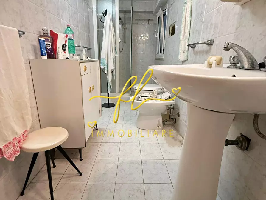 Immagine 26 di Villa in vendita  a Cecina